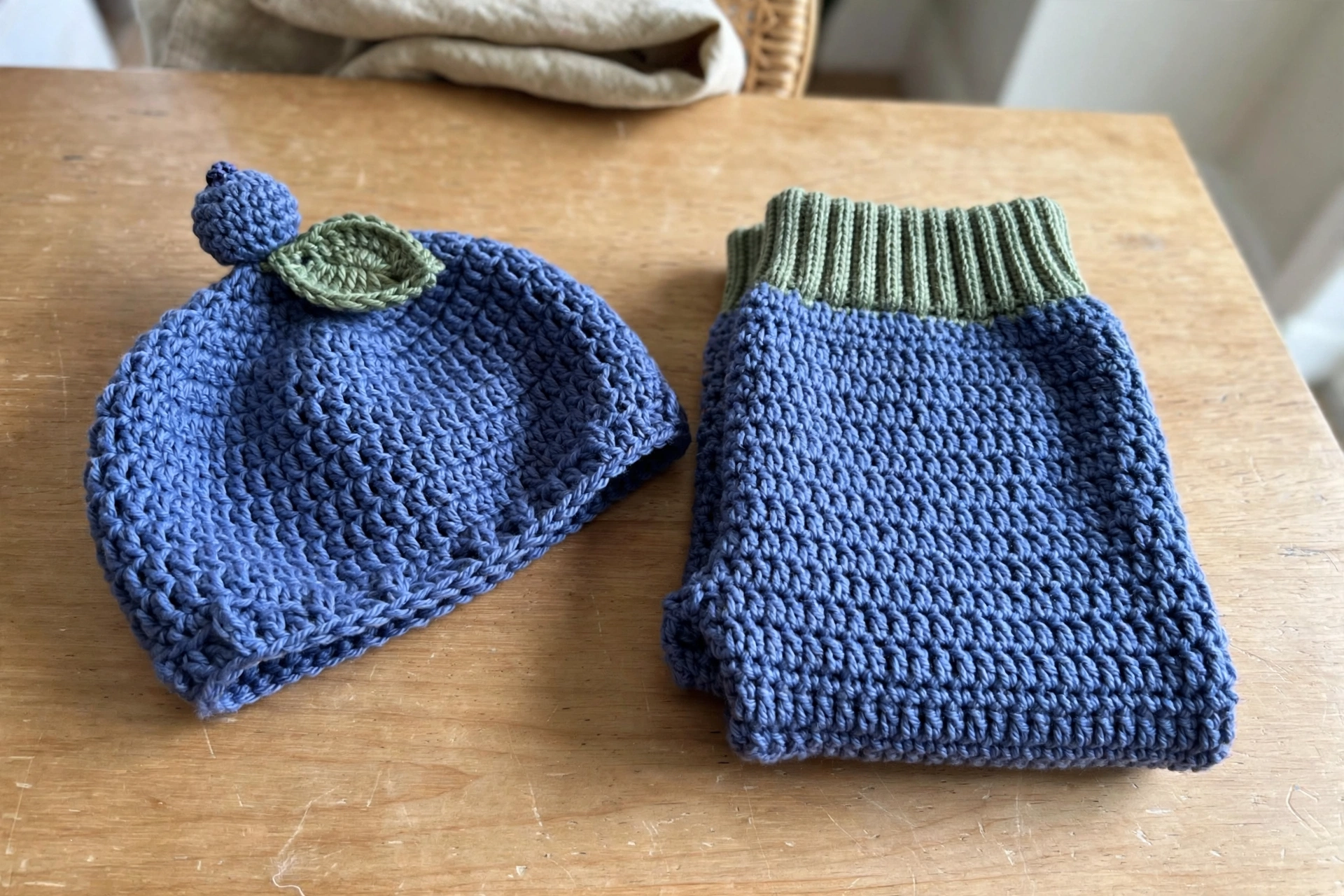Blueberry set detail