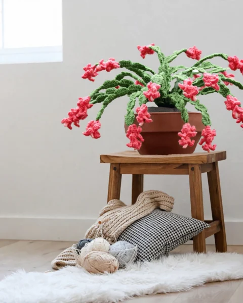 Free Christmas Cactus Crochet Patterns for Festive Decor!